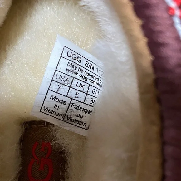 UGG Women's Tan and Red Platform Mules - Picture 11 of 11